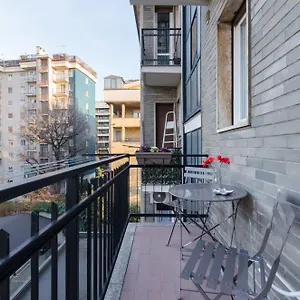 appartamento-moderno-san-siro.italymilanhotels.net/